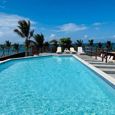 Lovely Beachfront 2 Bedrooms Condo With 2 Pools Лас Теренас Екстериор снимка