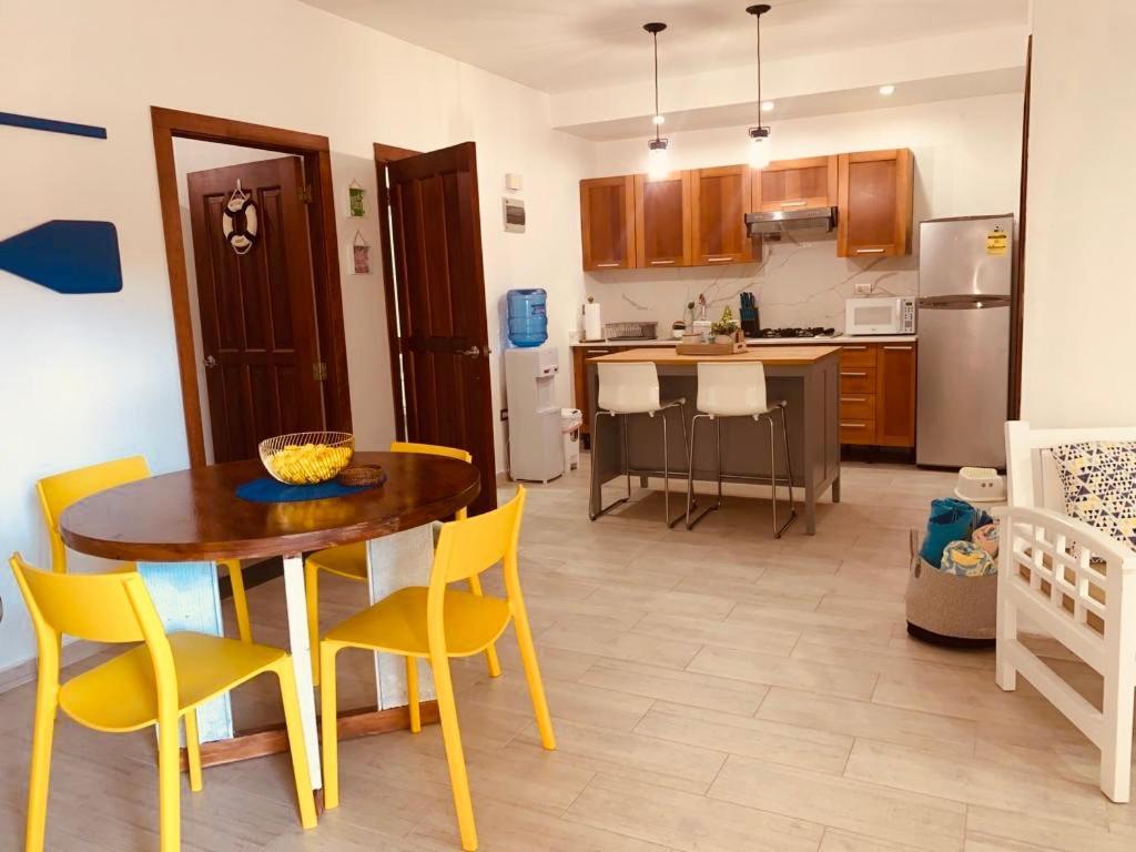 Lovely Beachfront 2 Bedrooms Condo With 2 Pools Лас Теренас Екстериор снимка